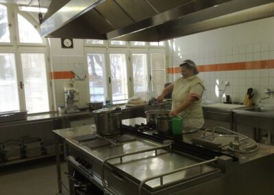 Dětský domov a školní jídelna Melč 4, příspěvková organizace